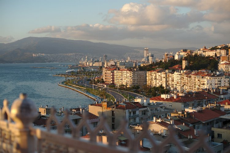 İzmir’in TÜFE şampiyonu kuru soğan! -