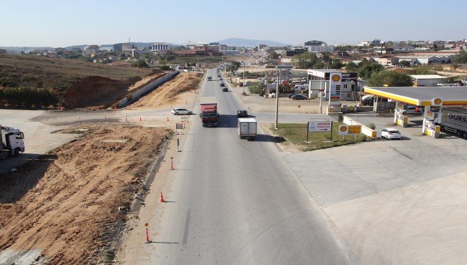 TOSB KAVŞAĞINDA TRAFİK SORUNUNA SON