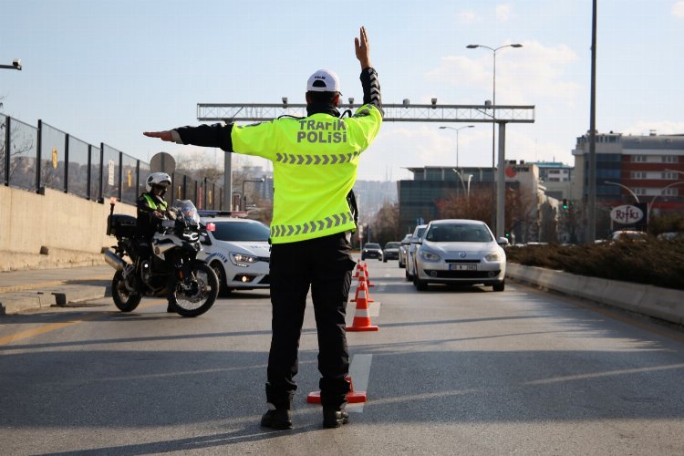 Trafik cezalarında yeni dönem... Süre bir aya uzatıldı -