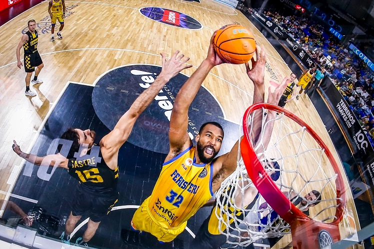 Trevor Thompson TOFAŞ'ta -