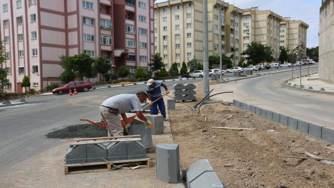 TUNA CADDESİ YENİLENİYOR