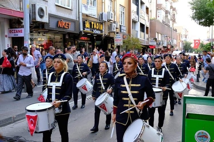 Uluslararası Tarihi Uzunköprü Festivali başladı -