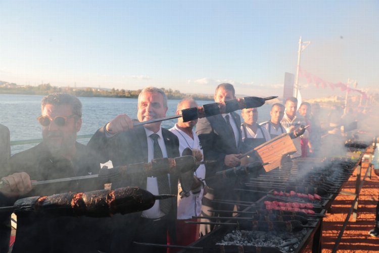 Urfa'da Nar Festivali coşkusu -