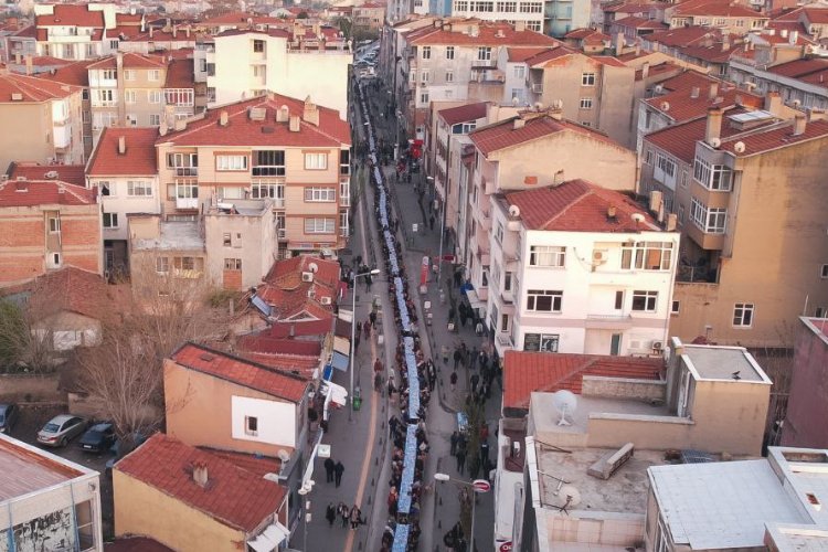 Uzunköprü'de 'Büyük İftar Sofrası' kuruldu -