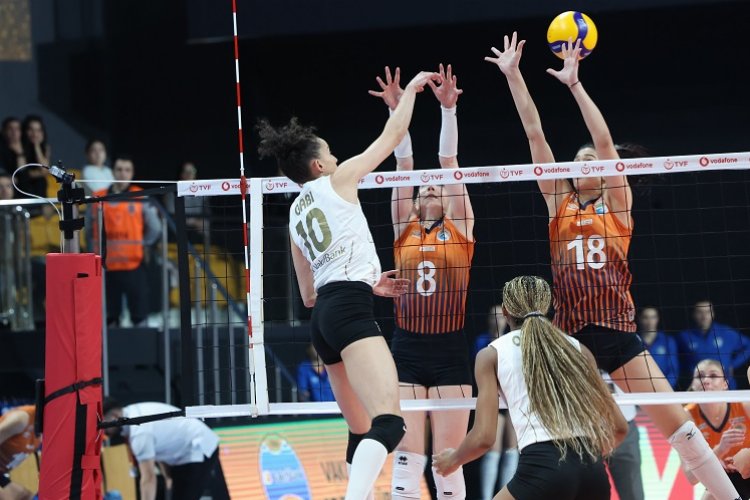 Vakıfbank Çukurova'yı rahat geçti -