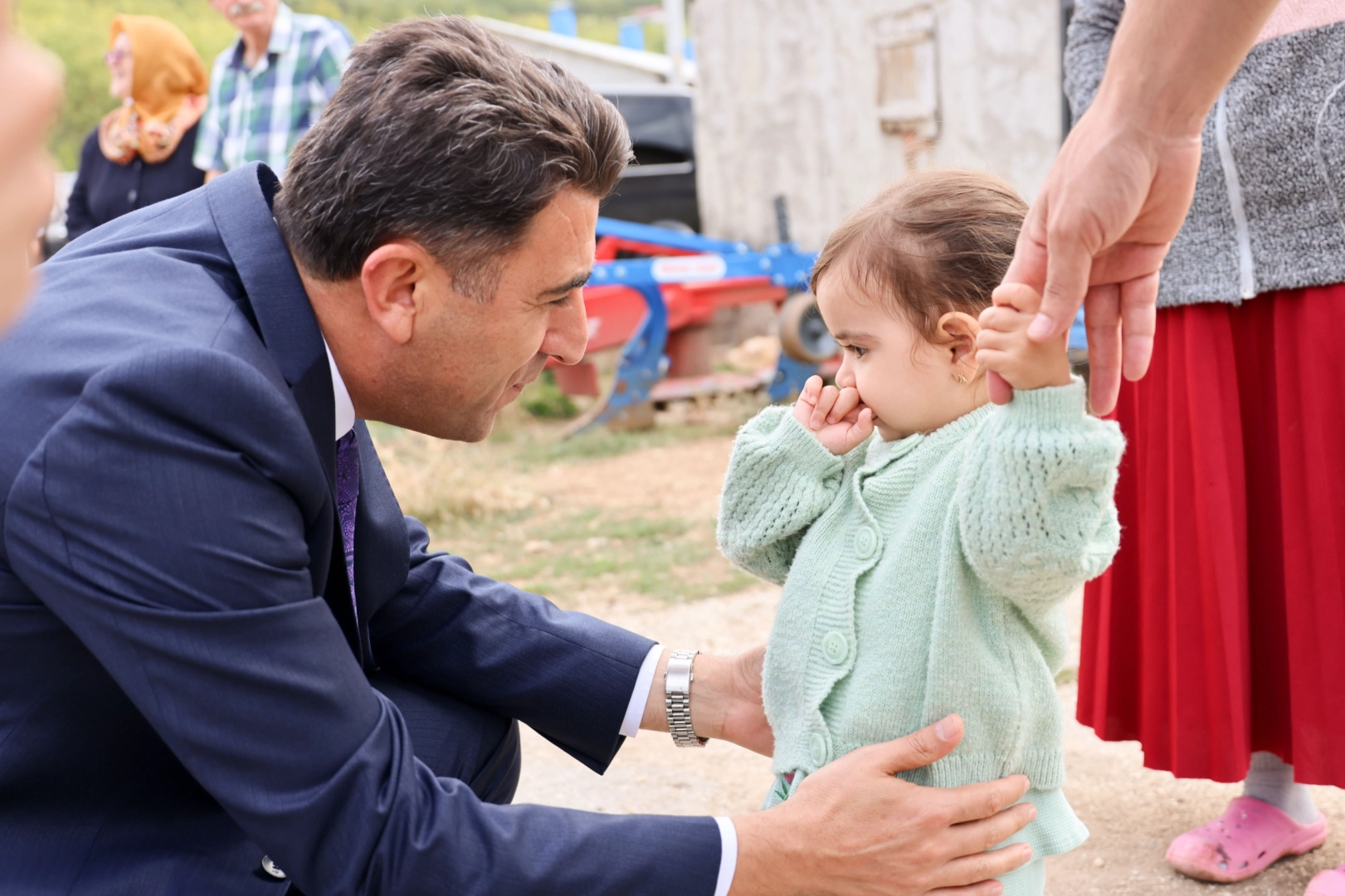 Vali Aygöl gönülleri fethetmeye devam ediyor -