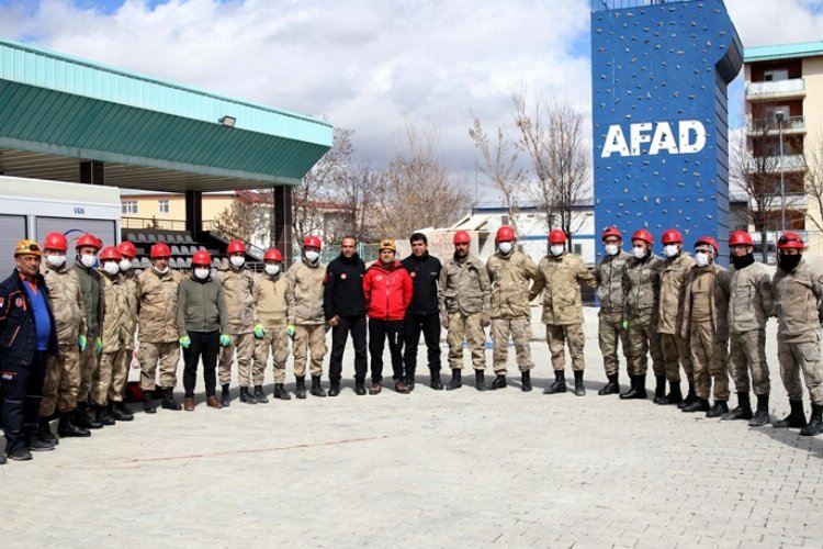 Van'da terörle mücadelenin korucuları afetlerde de hayat kurtaracak -