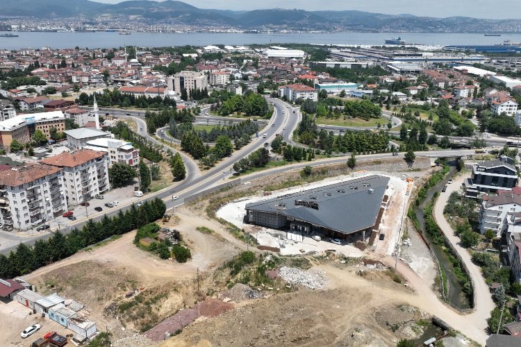 Yeni Gölcük Terminalinde yoğun çalışma -