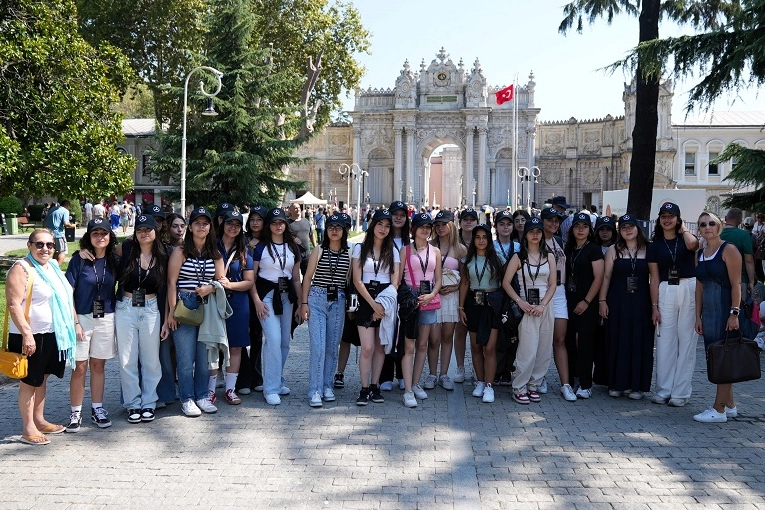 Yıldız Kızlar’la geleneksel İstanbul ziyareti -