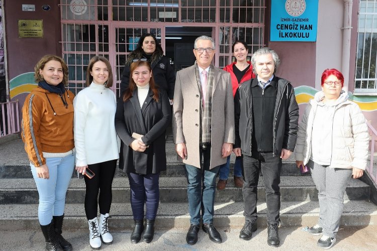 İzmir Gaziemir'de duygulandıran buluşma -