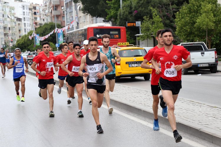 İzmir Karabağlar 'Bağımsızlık' için koşacak -